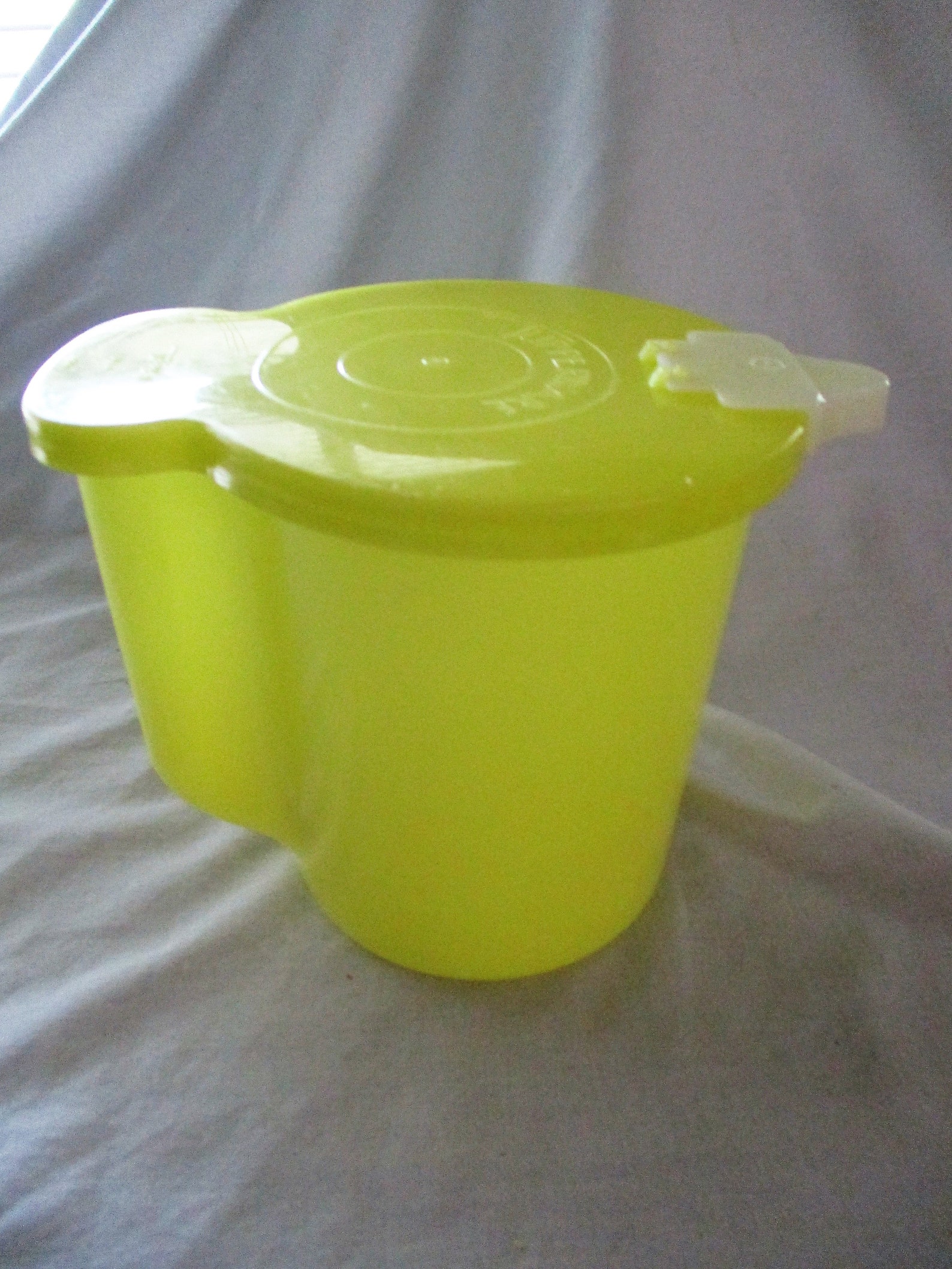 Vintage Tupperware 1 Quart Yellow Pitcher 1312 With Flip Top Etsy