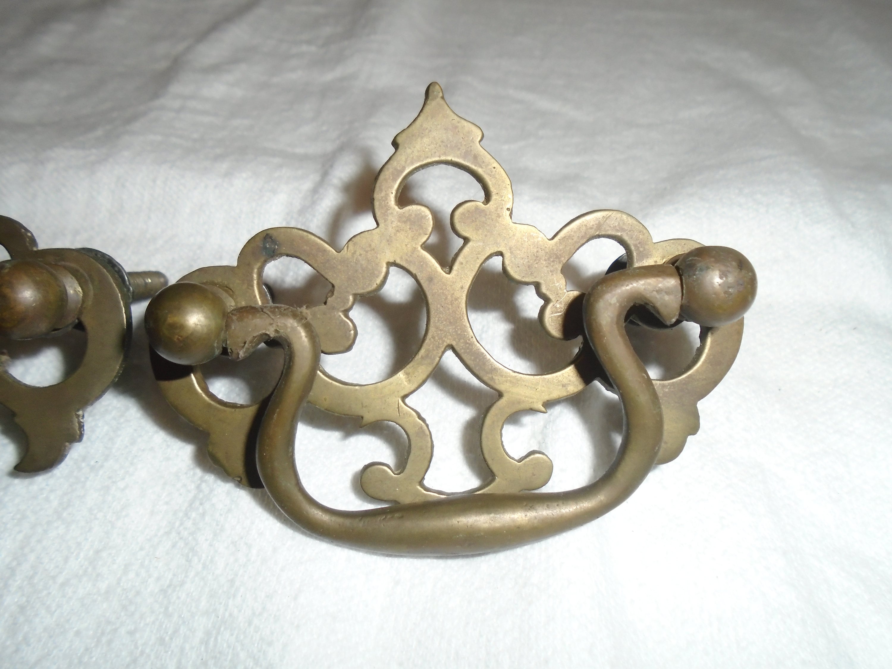3 Antique Drawer Pulls Hardware Bronze Country Early American - Etsy