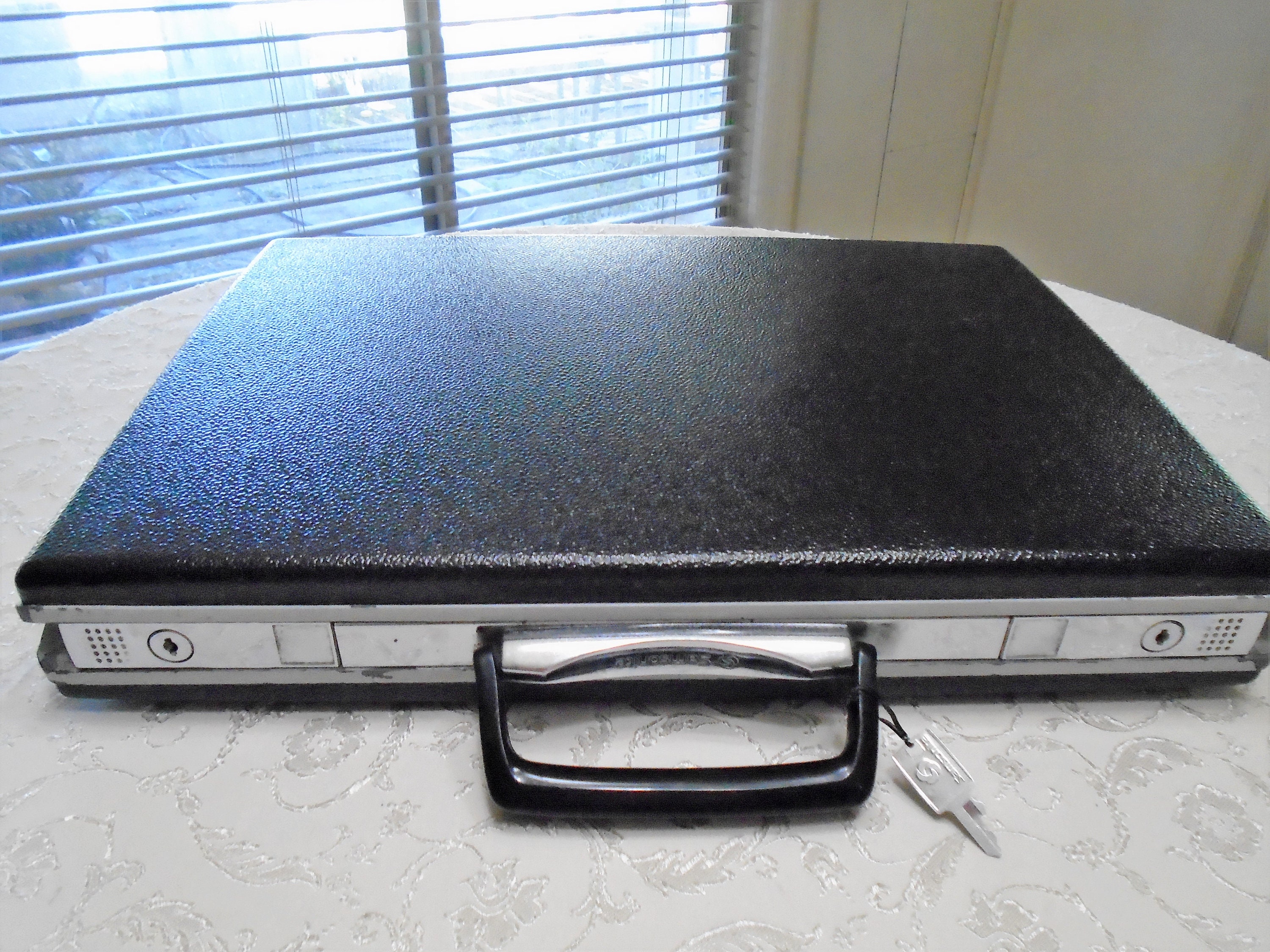 samsonite attache case