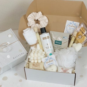 Personalisierte Geschenk Box für Frauen Weihnachtsgeschenk Freundin Geschenk Geburtstag Hochzeit Wellnessbox für Mütter in 3 Varianten 101 Geschenkbox L