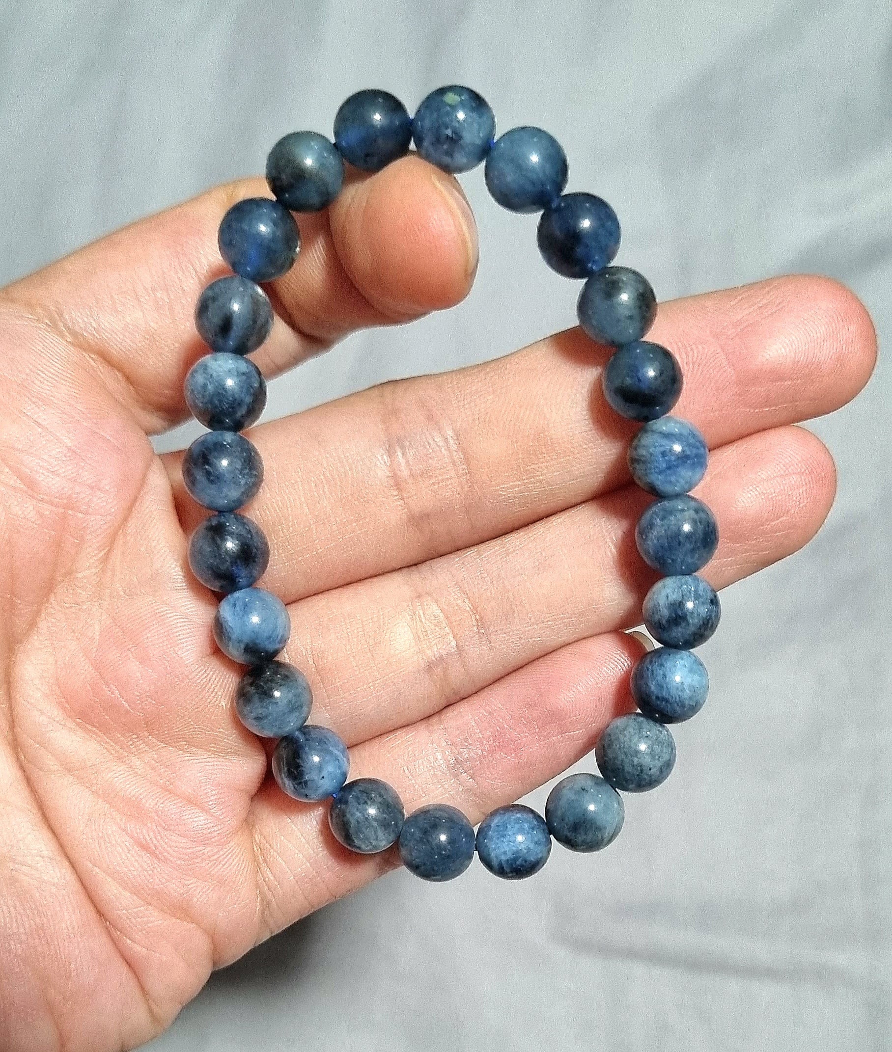 Blue Devil Aquamarine 7+MM, Biotite in Aquamarine, Natural