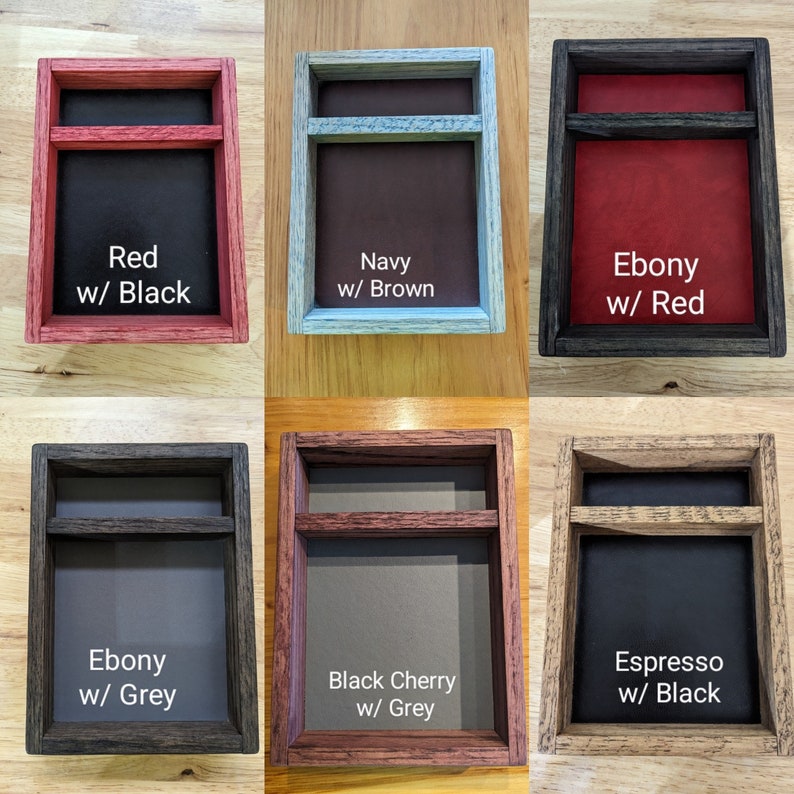 Puede incluir: Seis bandejas de madera diferentes, cada una con dos compartimentos. Las bandejas est&aacute;n hechas de diferentes tipos de madera, incluyendo rojo, azul marino, &eacute;bano, cerezo negro y espresso. Cada bandeja tiene un forro de fieltro de color diferente, incluyendo negro, marr&oacute;n, rojo y gris.