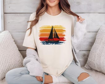 Retro Sailboat Sunset Tee, Vintage Graphic Shirt, Nautical Boat Top, Ocean Beach Lover Gift, Coastal Sunset Tshirt, Retro Vacation Tee,