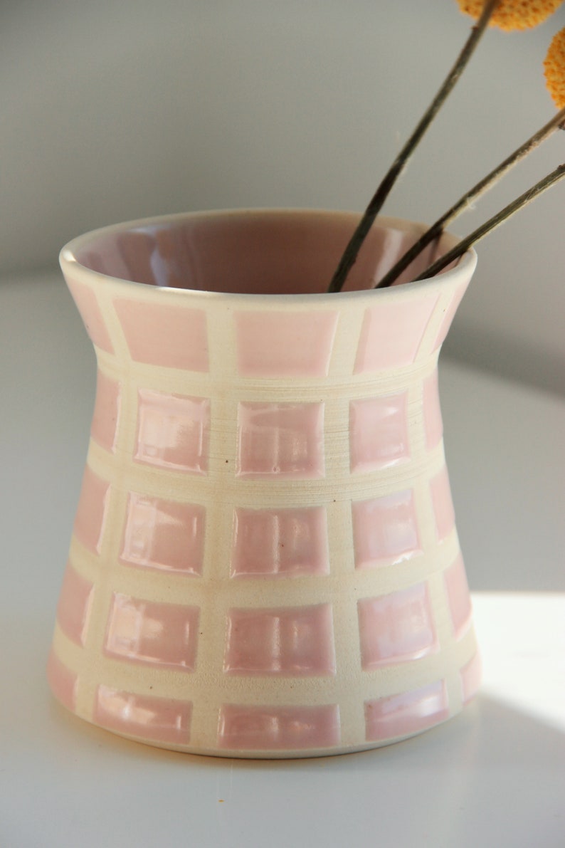 Handmade Ceramic Vase Checkered Vase Retro Modern Pink Vase Mid-century Modern Flower vase Small Vase Home Decor Vase image 3
