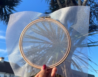Beginner Ready to Stitch Quality Embroidery kit with Hoops, Organza Fabric in 4 sizes ( 4"~10cm, 5"~13cm, 6"~15cm, 7"~18cm ) Made in UK