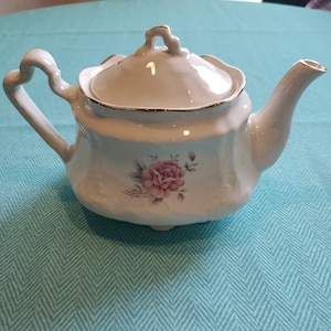 Arthur Wood English teapot