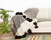 Berber Moroccan Throw Blanket Hand Woven by Berber Artisan in Black White Scribble Pattern - Cozy Throw - Cotton Bedspread - Bed cover