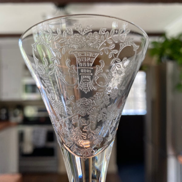 Set of 4 vintage Cambridge glass etched "Portia" sherry/cordial glasses, floral etched barware