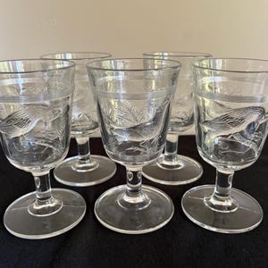 Set of 5 antique EAPG Flint Glass &quot;Cardinal&quot; goblets, Antique clear drinkware with bird design, Circa 1870&#39;s, Collectable glasses
