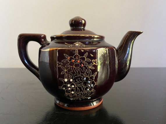 Japanese Teapot: 8 Things You Need to Know