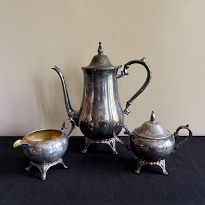 Vintage 3 piece silver-plate coffee set, Coffee pot with creamer and sugar bowl, Tarnished