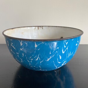 Vintage blue and white swirl enamel mixing bowl, Rustic farmhouse bowl