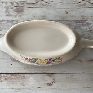 Vintage gravy boat with floral motif and gold filagree trim bild 10