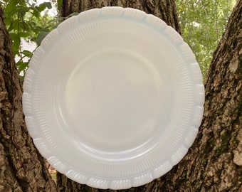 Vintage Macbeth Evans Oxford 9 1/4 inch dinner plate, ribbed milk glass plate with ring of fire