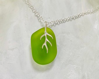 Frosted glass necklace, sea plant glass necklace, branch glass necklace, green glass jewelry, seaweed frosted necklace,