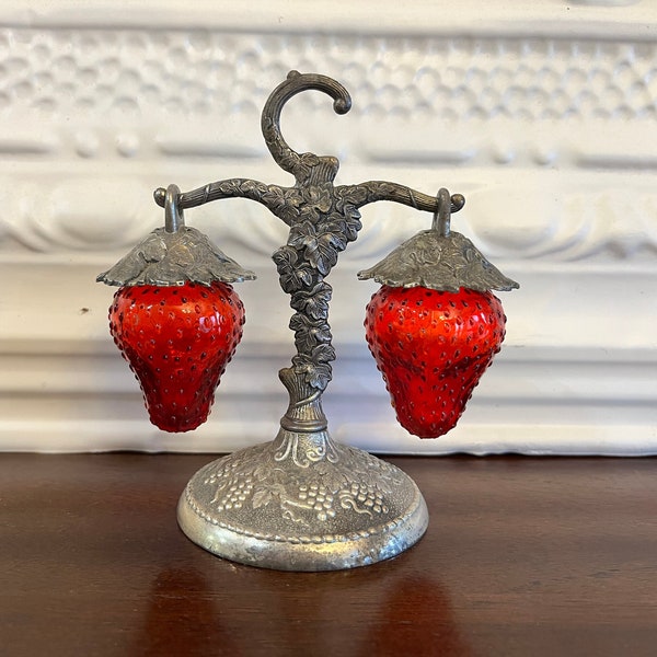 Vintage Hanging Strawberry Salt & Pepper Shaker