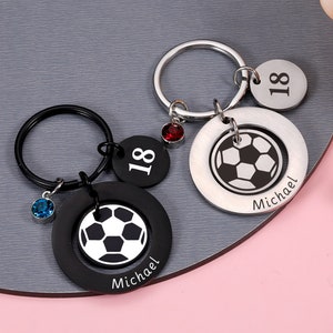 Llavero de fútbol personalizado / Llavero con piedra de nacimiento / Etiqueta de nombre - Llavero personalizado para fútbol, Regalo de juego de fútbol 2023, Regalos de llavero de fútbol