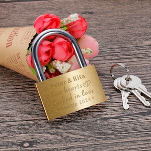 Brass love lock, Engraved Padlock for Couple, Anniversary Gifts for Boyfriend, lock with names and date, personalized gift, marinated Gift