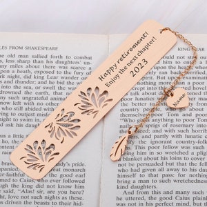 2024 Retirement gift, Happy Retirement Gift for Men Women Coworkers, Enjoy the next chapter Bookmark, Personalized Bookmarks for Retirement