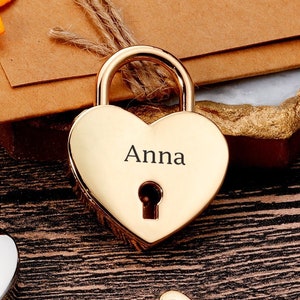 Aangepast hangslot, gegraveerd hangslot voor koppels, gepersonaliseerde cadeaus voor hem, kerstcadeaus, jubileumcadeau voor vriend, paar sleutelhangers