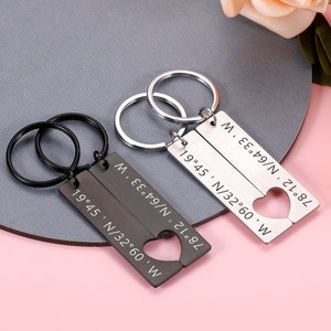 Porte-clés personnalisé/coordonnées de mariage de voyage, lieu de naissance/cadeau pour lui/porte-clés puzzle pour couple/porte-clés pour couple/cadeau de la Saint-Valentin