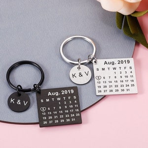 Couples keychain, Personalized Anniversary Gift, Couples gift, Valentine's Day Gifts, Custom Wedding Date Keychain, Gifts For BoyFriend