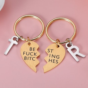 Llavero divertido personalizado-Las mejores perras de mierda, regalo de cumpleaños para el mejor amigo, regalo para un amigo, llavero divertido con letra inicial