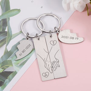 Custom 2Pcs Couple Keychains,Engrave Initial Letters and Date,Gift for Boyfriend Girlfriend, Valentine Wedding Anniversary Gifts