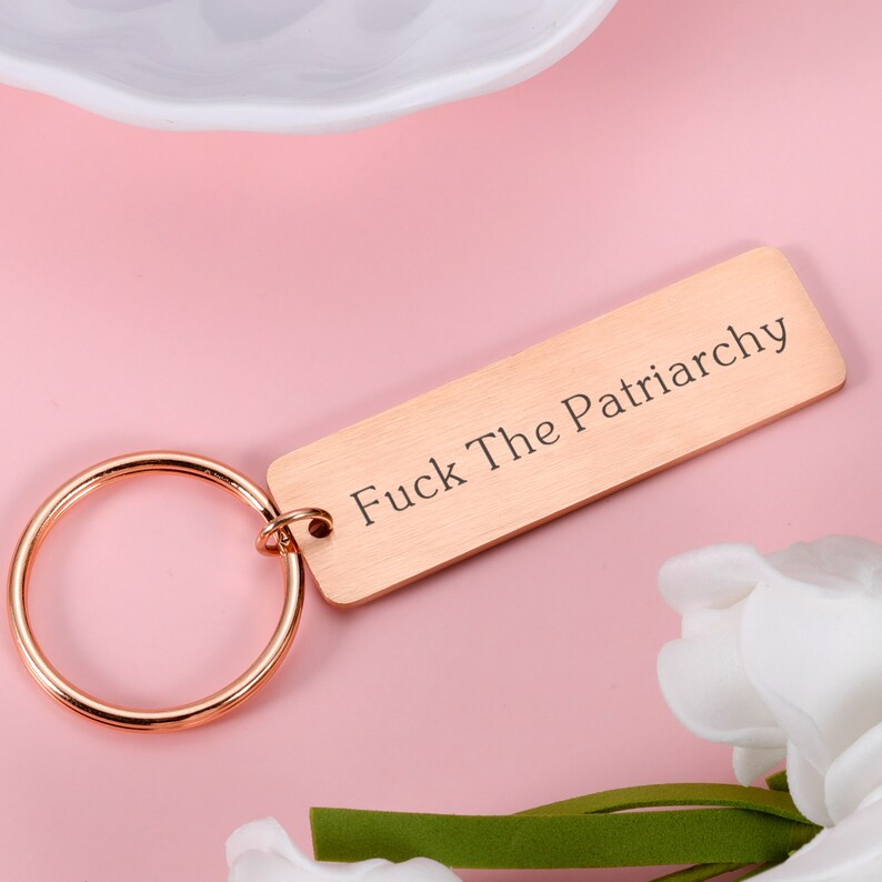 Fuck the Patriarchy-sleutelhanger, feministische sleutelhanger inspirerend cadeau, All Too Well-sleutelhanger, fuck the patriarchy-sleutelhanger, kerstcadeaus meisjes Roségoud