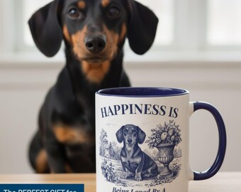 Dachshund French Blue Toile de Jouy Mug – Sausage Dog Coffee Cup, Doxie Mom Gift, Wiener Dog Lover Mug, Pet Parent Gift, Dog Tea Drinkware