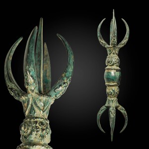 Bronze Vajra Dorje Thunderbolt Statue, Hindu Decor (13 Inch) GREEN
