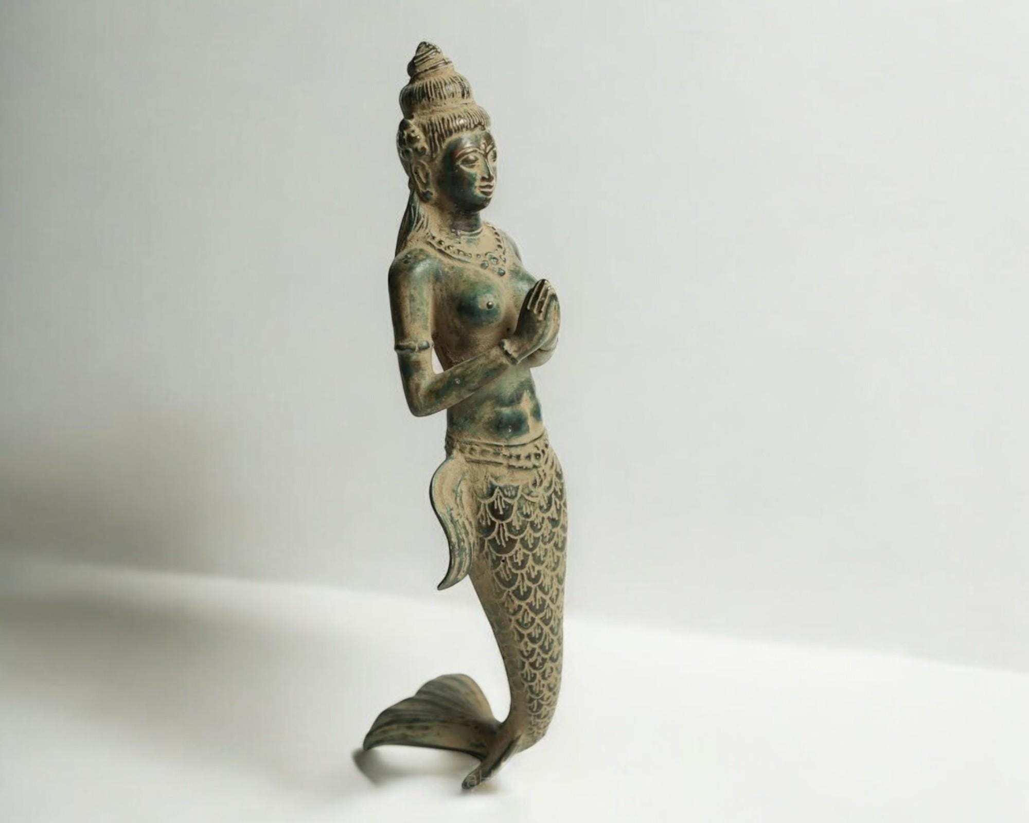 Bali naga statue - Etsy 日本
