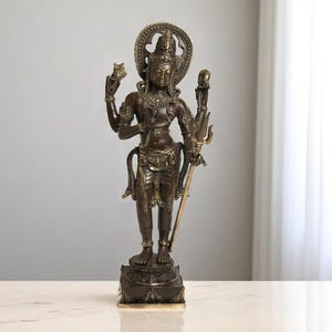 シヴァ神　置物　銅像　メタル彫刻　ヒンドゥー教　ヨガ　ブロンズ　真鍮 Amazon.co.jp: ヒンドゥー教の神 シヴァダンシングシヴァ ラージ