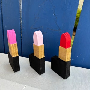 Wood Colored LIPSTICKS Fun, Wood cutouts, decorative Colorful XOXO Bild 5