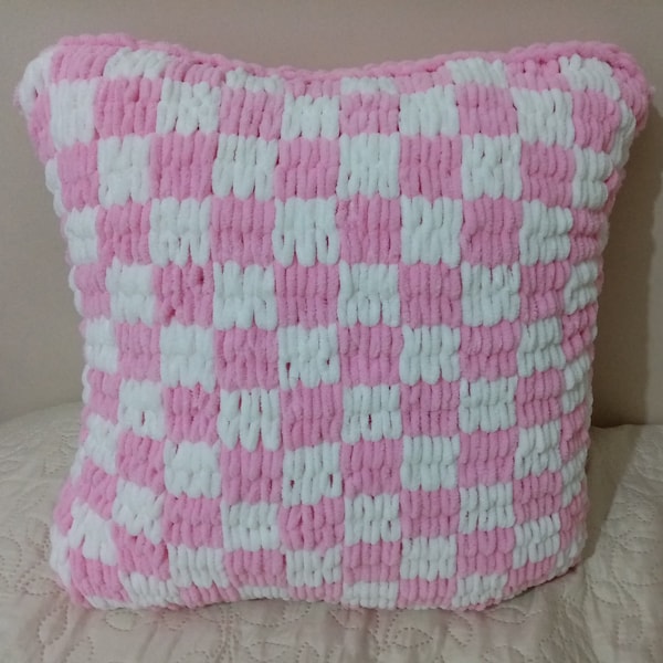 Pink white checkered pillowcase, knit pink decorative cushion cover, crochet pink white plaid pillowcase, kids room pillow, gift for girl