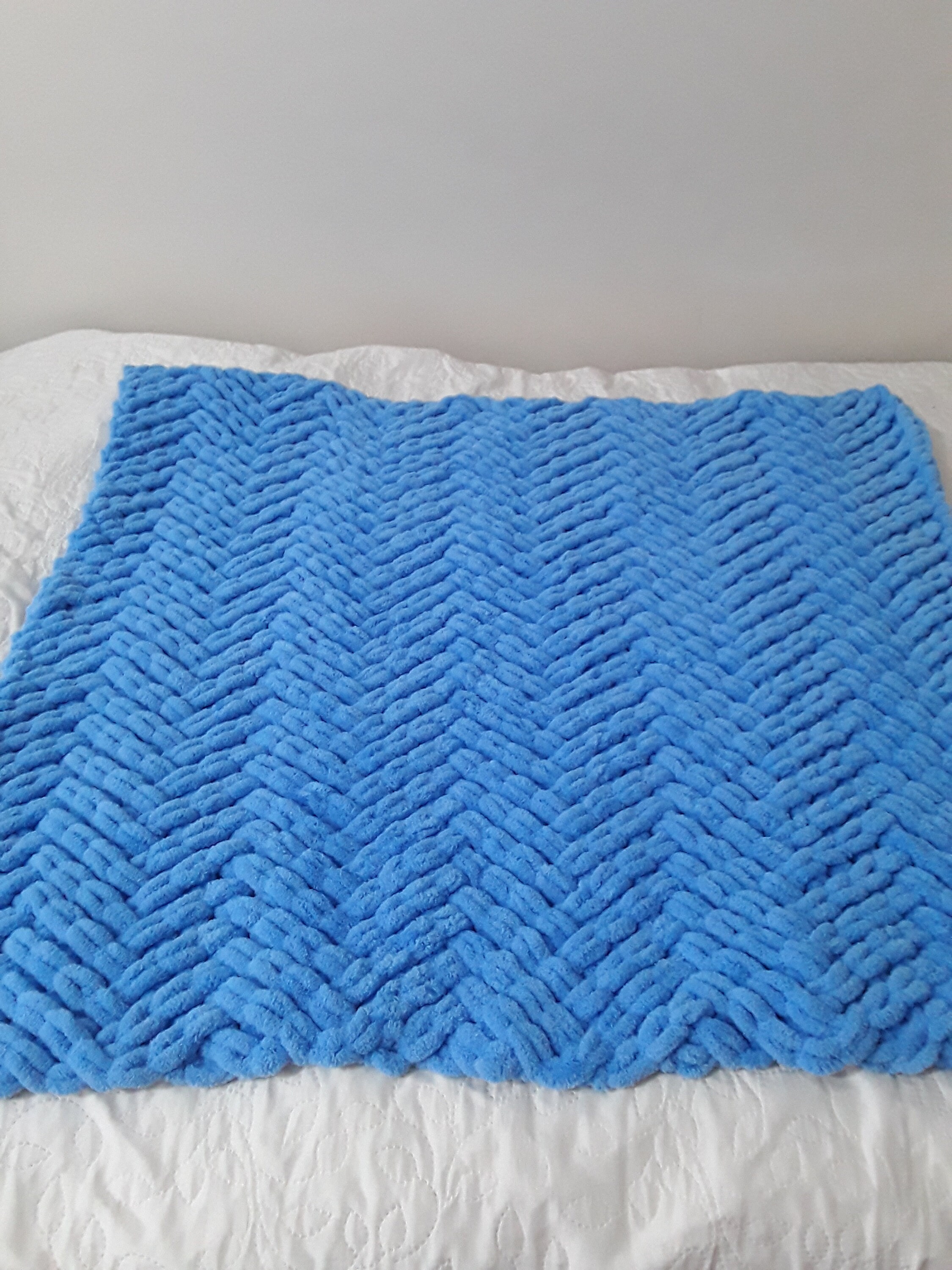 Boho Hand Knit Baby Blanket, Chunky Receiving Blanket, Baby Boy Blue