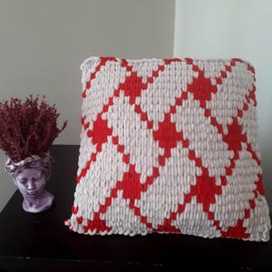Chunky Knit Pillow Cover Red White Geometric Sofa Cushion, image 3