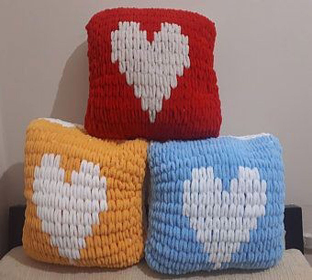Small Heart Pillow Cases, Knitted Yellow,red,blue,pink Heart Pillow