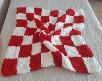 Red and white baby blanket deals