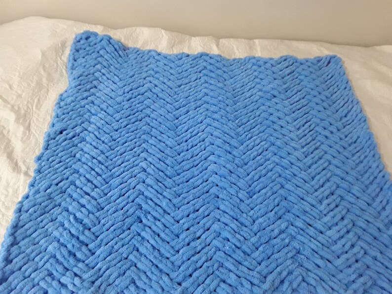 Boho Hand Knit Baby Blanket, Chunky Receiving Blanket, Baby Boy Blue