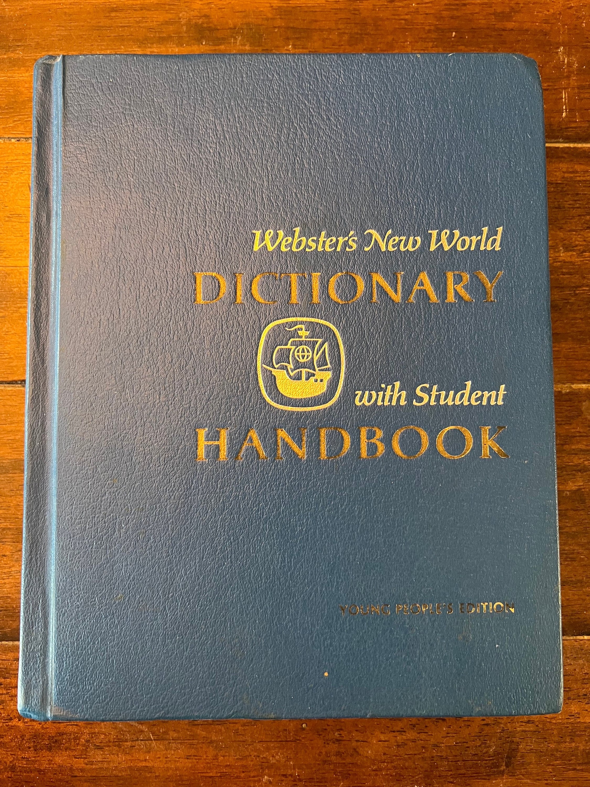 1974年ウェブスターズニューワールドディクショナリーwith学生ハンドブック 1971 Webster's New World Dictionary With Student Handbook | Young
