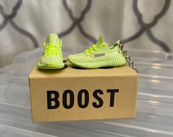 yeezy boost 350 v2 shoe box