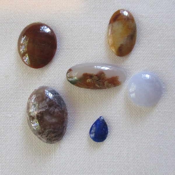 Jewelers Cab Lot ~ Moss Agates, Petrified Wood, Blue Lace, Lapis, & Jasper -Lot 1-