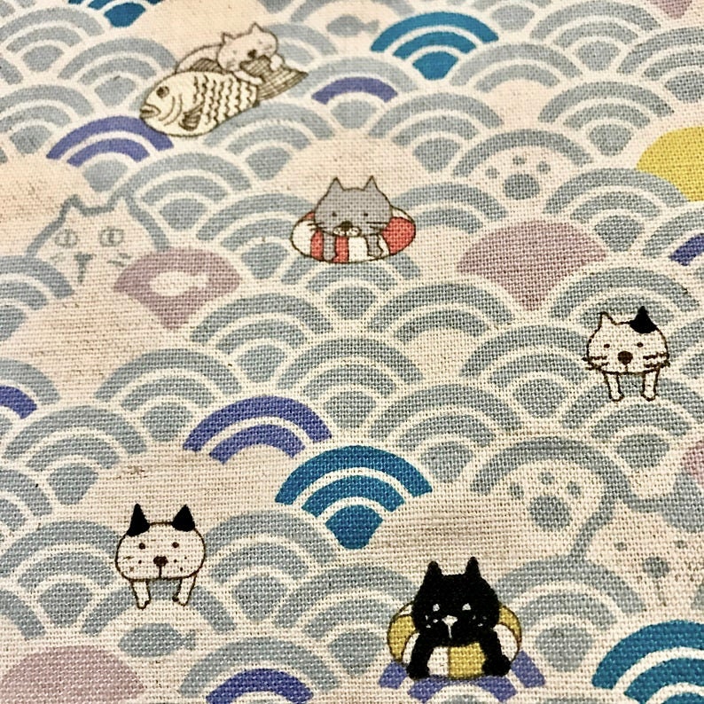 Toile en coton crème avec des chats vagues fabriquée au Japon image 1