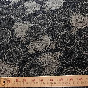 Navy homespun Asian large floral print cotton fabric image 4