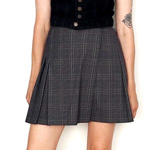 Vintage PLEATED Plaid Wrap Skirt / Size S