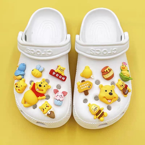 Pooh Bear Shoes Charm Set 1