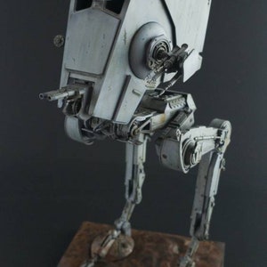 Star Wars AT-ST model gebouwd door bekroonde schaalmodelbouwer