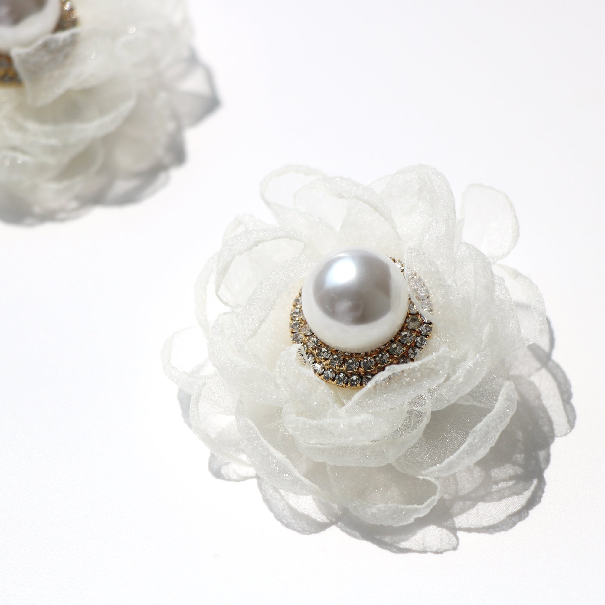 Big Pearl Point Wedding shoe clips Organza shoe clips Bridal Etsy