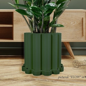 Funky Plant Pot with Drainage and Drip Tray, Planter Pots in Matte Green with Drain Hole, Succulent, Cacti and House Plant Planter, Trendy